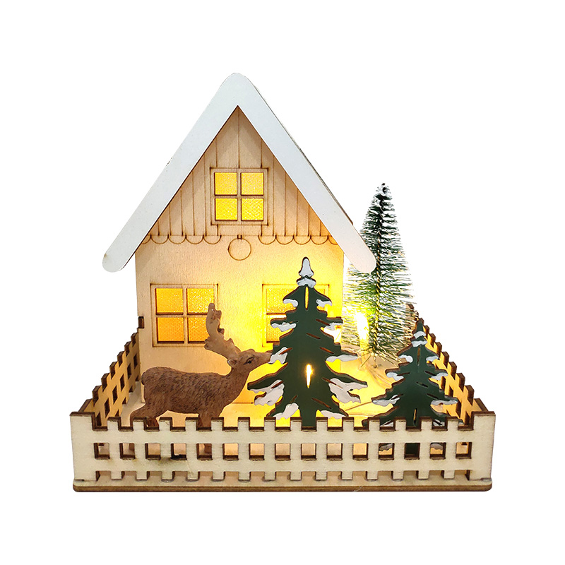 Wood Courtyard with Fence Decor